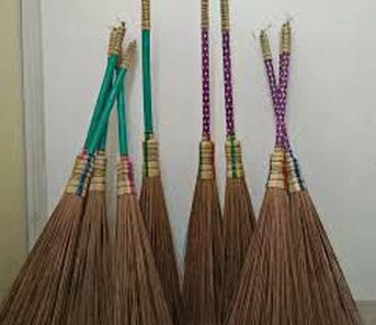 sapu lidi gagang panjang