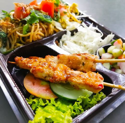Paket Bento | favehotel Kusumanegara | Yogyakarta - Rendang Daging