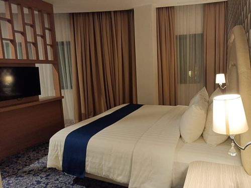 Executive Room