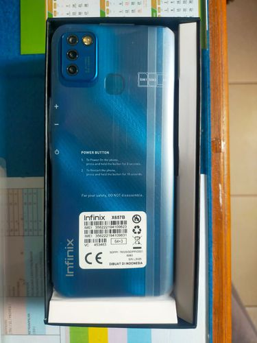 Infinix Smart 6 [X657B] Smartphone ( Ram 3GB / Rom 64GB )