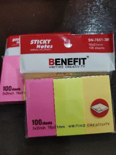 sticky notes kertas (isi 100 lbr / pack)