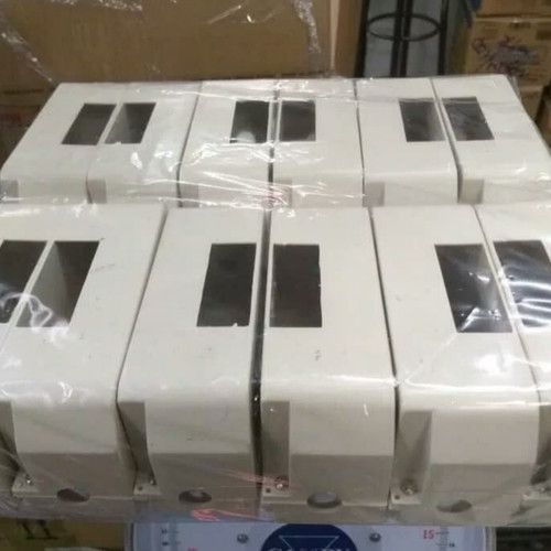 BOX MCB