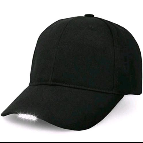 TOPI HITAM