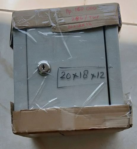 Box Panel 20x17x12