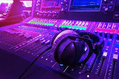 Sewa alat Studiio Audio | Sound System