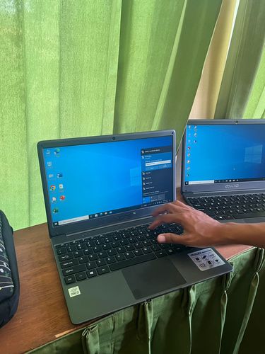 SERVICE LAPTOP AXIO