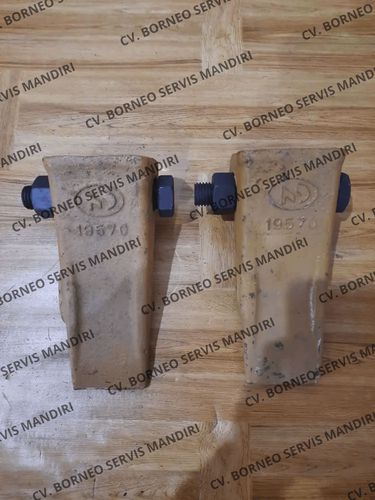 KUKU BUCKET STANDAR DAN BAUT KUKU BUCKET EXCA PC 200-8