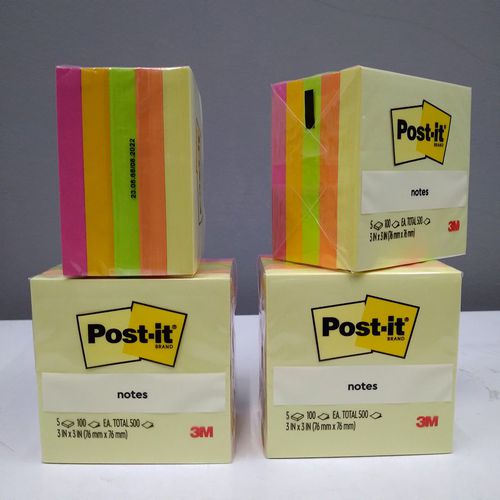 Sticky Notes Ukuran: 3 x 3 inch