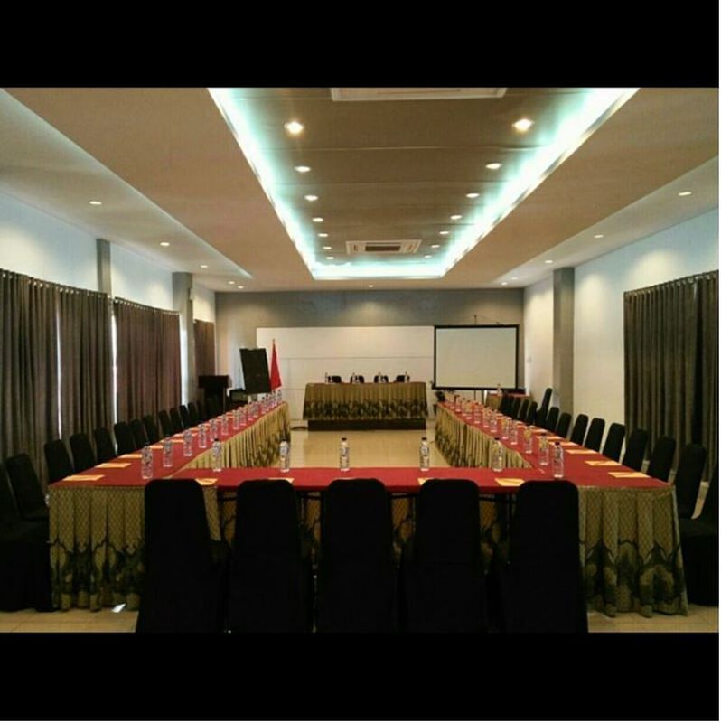 Ruang Meeting Galery Taman Air Sabda Alam Hotel And Resort Garut Fullday