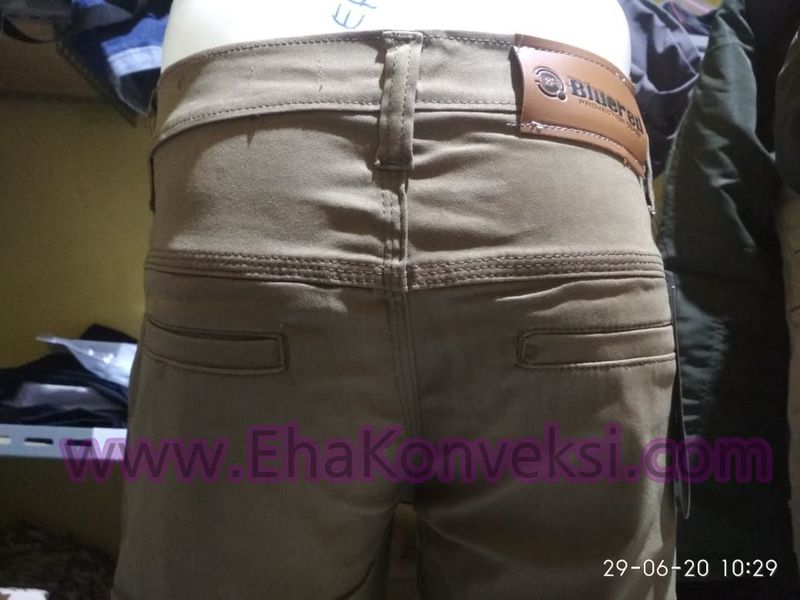 Celana chinos pendek - Mocca