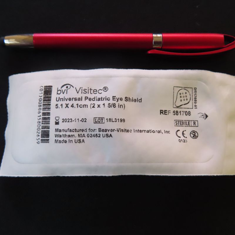 UNIVERSAL PEDIATRIC EYE SHIELD