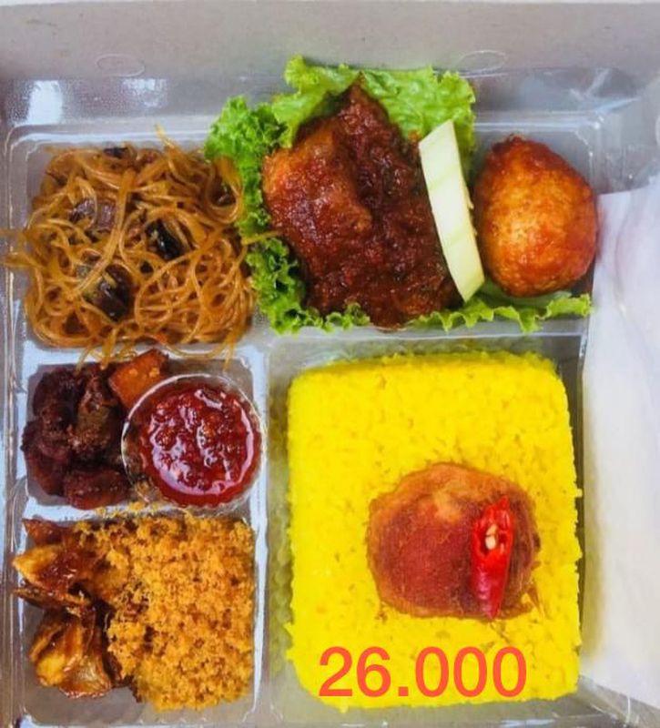 Nasi Kuning Sederhana Box 7008