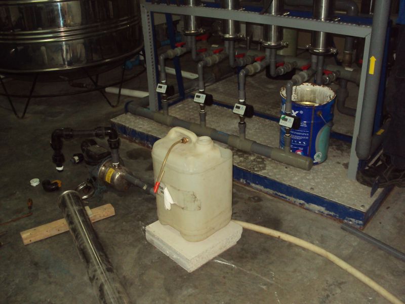 Cleaning membrane filter RO