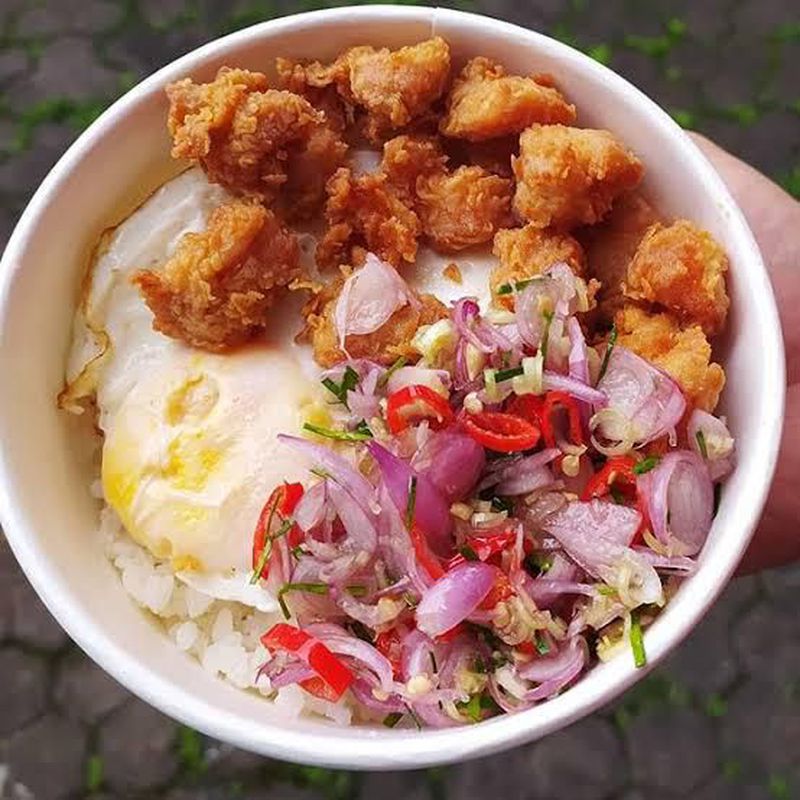 Resep Ayam Sambal Matah Sederhana: Kuliner Nusantara yang Menggugah Selera