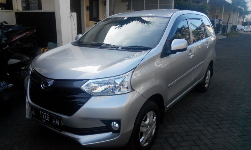 Avanza Bondowoso: Raja Jalanan Tapal Kuda, Ikon Mobilitas dan Ekonomi Lokal