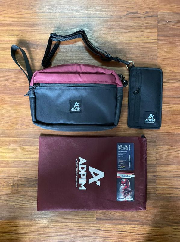 Paket Souvenir / Merchandise : Tas Handbag, Dompet HP - Id Card dan E ...