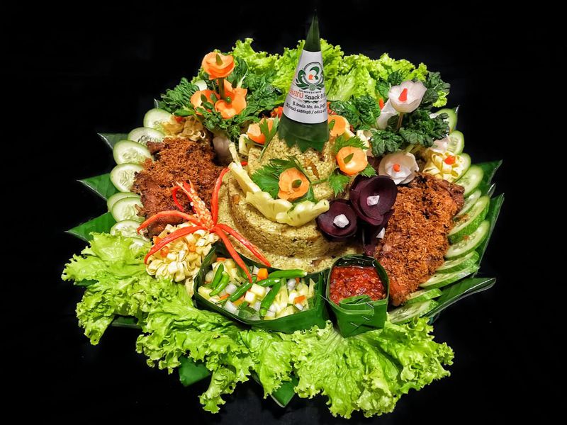Tumpeng Nasi Kebuli - Sedang
