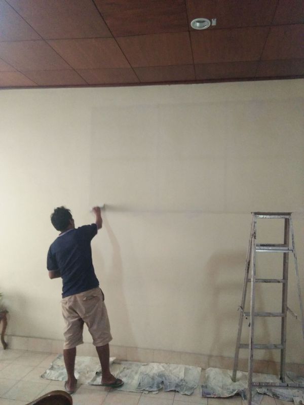 Pekerjaan Pengecatan Tembok