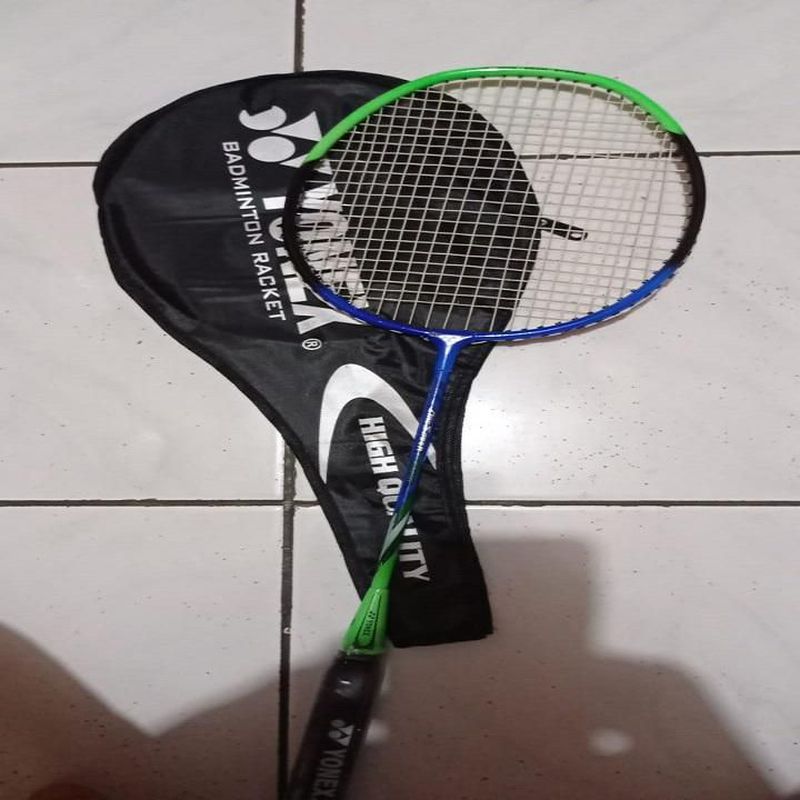 RAKET YONEX BIASA ( 1 BUAH )