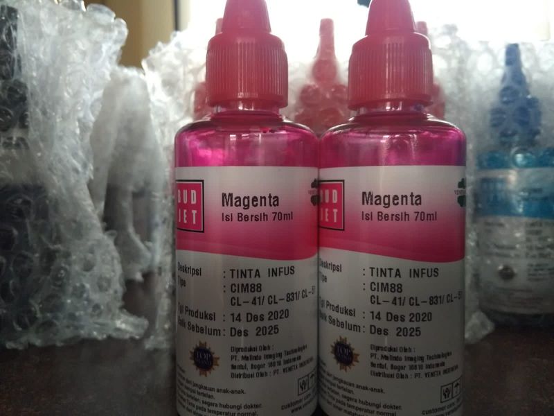 Tinta refill canon warna magenta