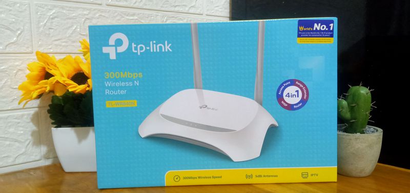 TP LINK TL-WR840N 300 mbps Wireless N Router