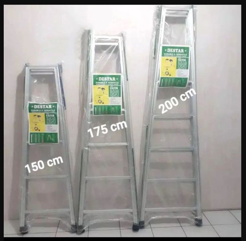 Tangga lipat aluminium
