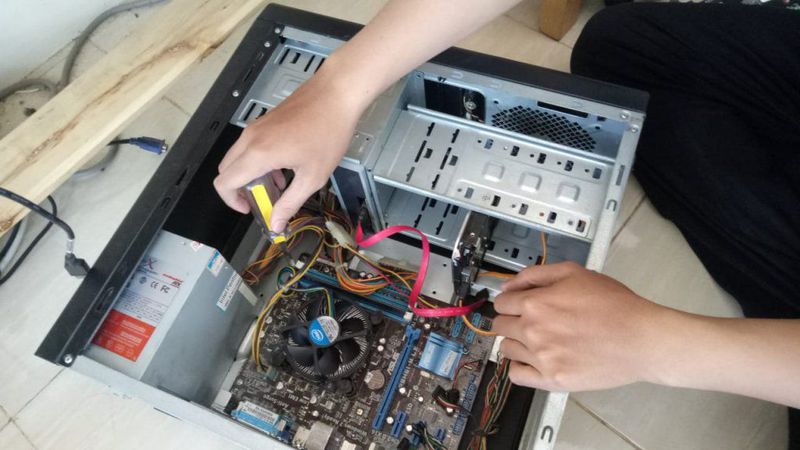 Service Komputer PC