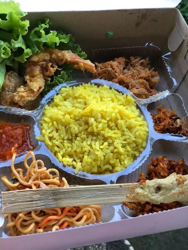 Nasi Kuning Kotak