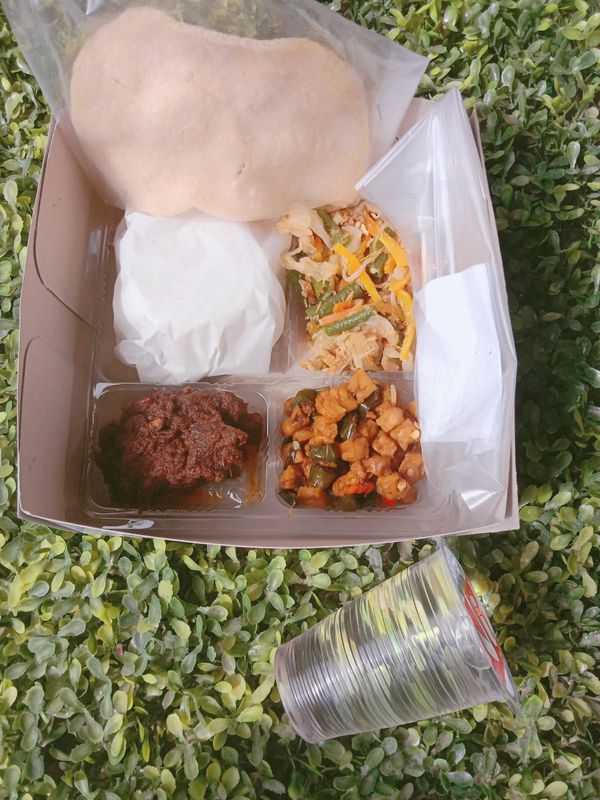 Nasi box rendang
