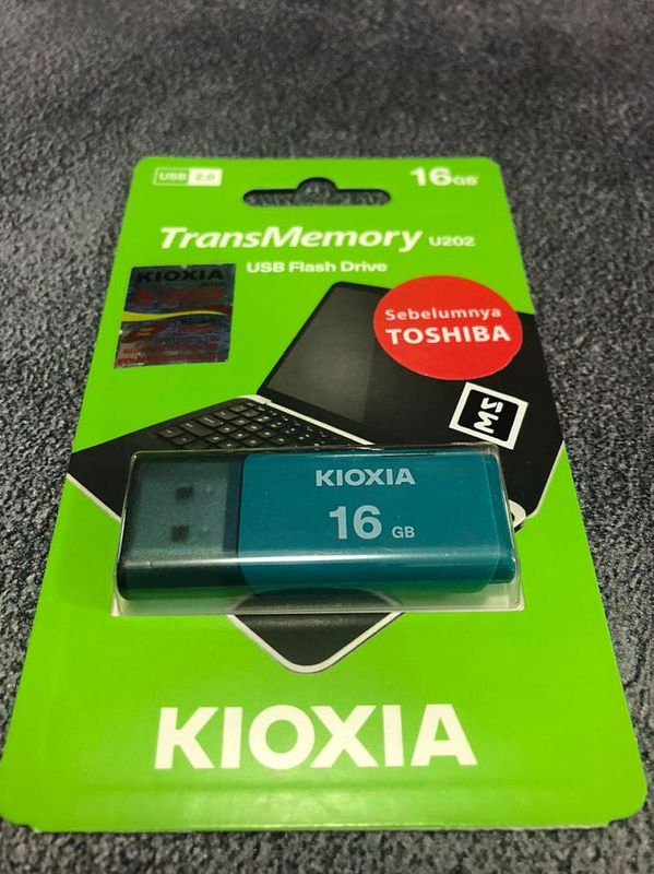 FLASHDISK 16GB