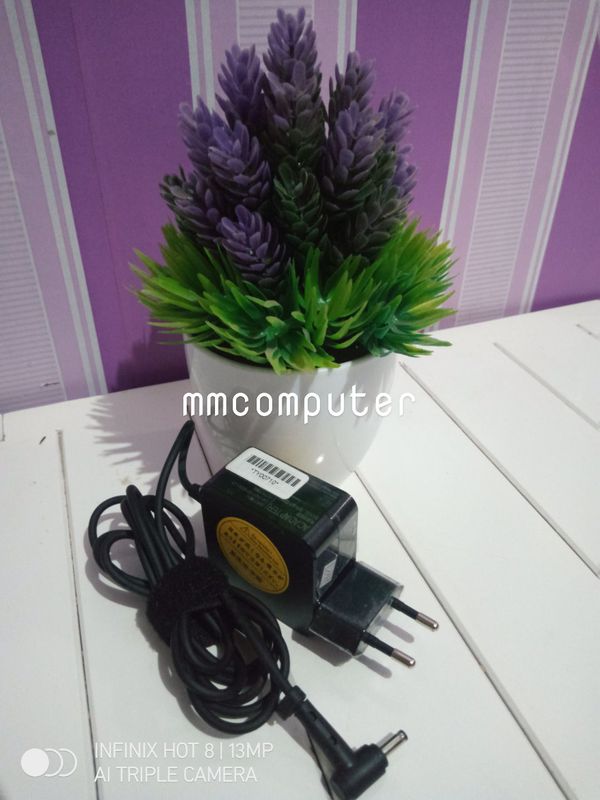 Adaptor Notebook Asus