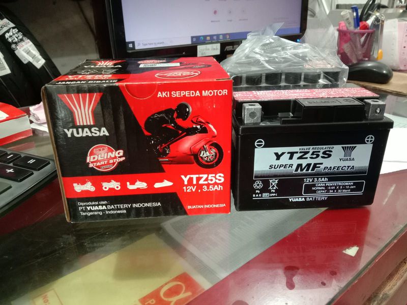 AKI YUASA YTZ5S (4846)