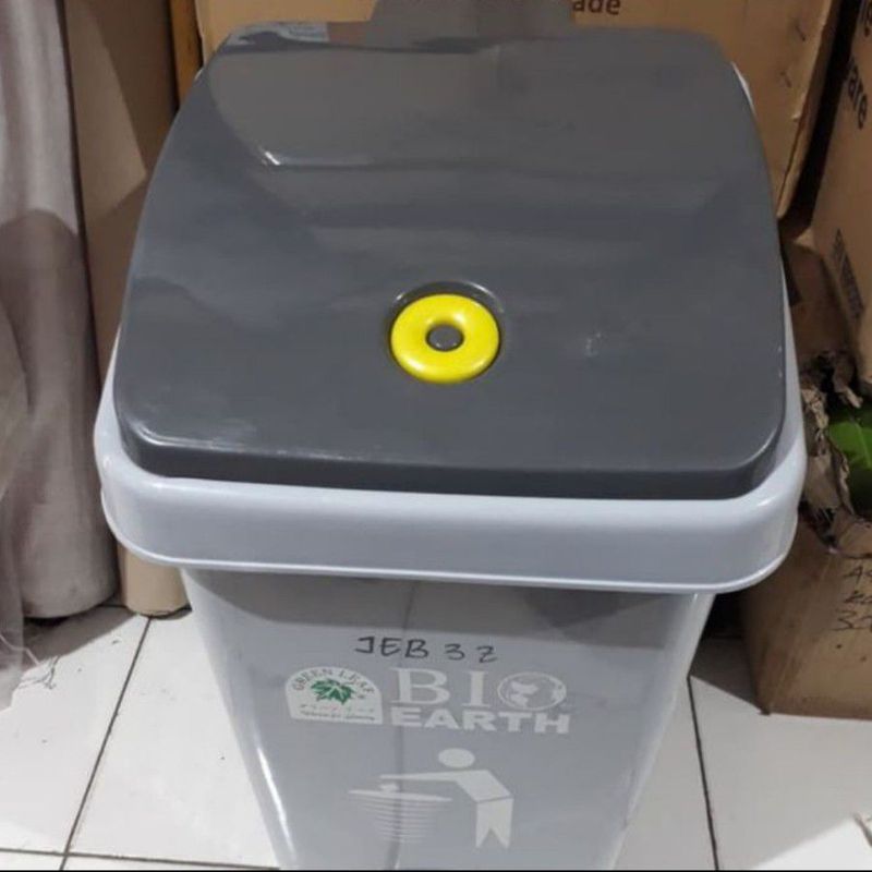 Tempat Sampah Bio Injak Segi 50 Ltr Green Leaf 2160 Dustbin Hijau Tua