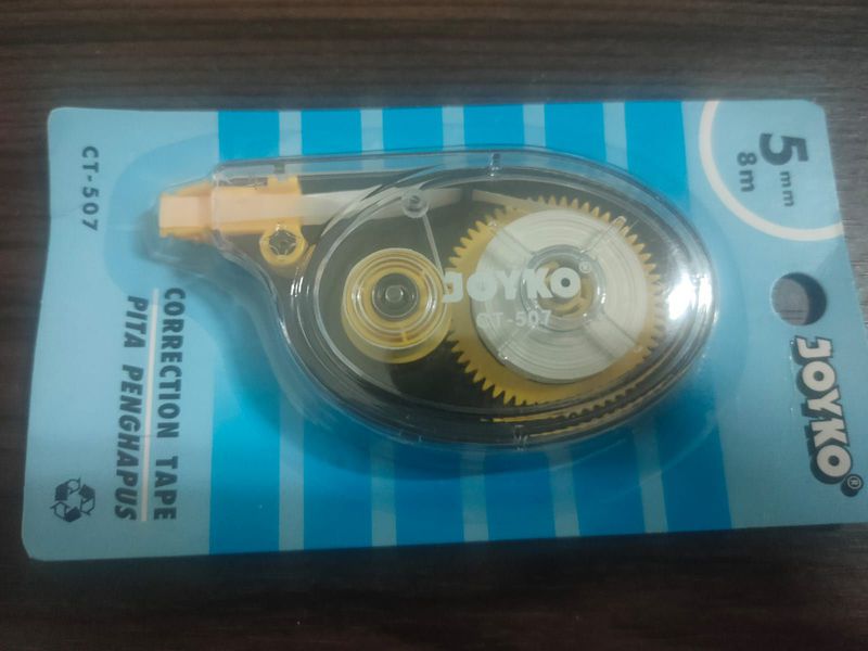 Penghapus / Korektor (Correction tape)