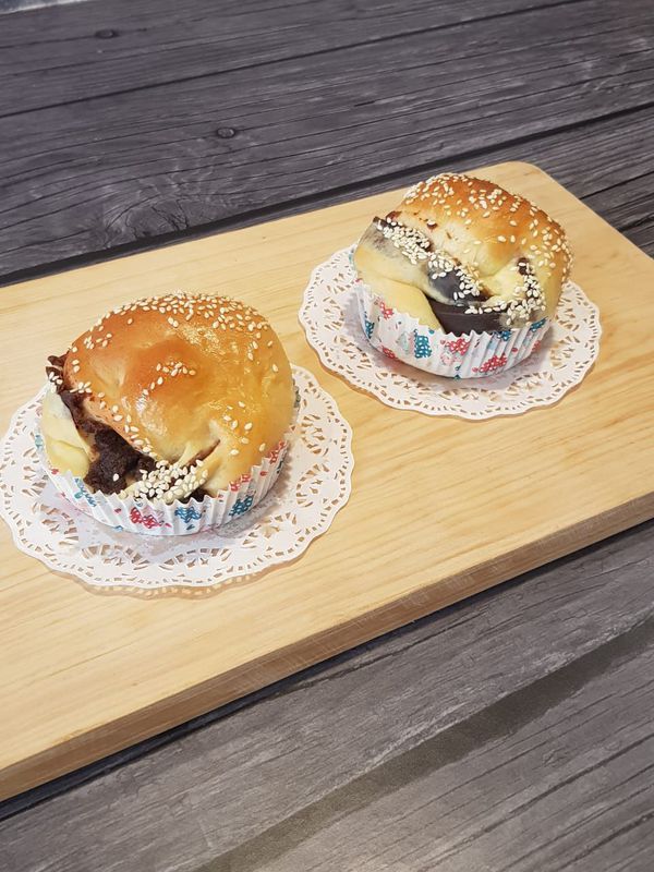 Roti Kacang Merah