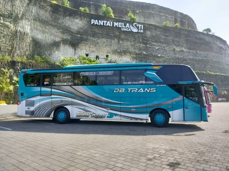 SEWA BUS BESAR 48 SEAT (PEMBERANGKATAN CALON HAJI/PEMULANGAN HAJI)