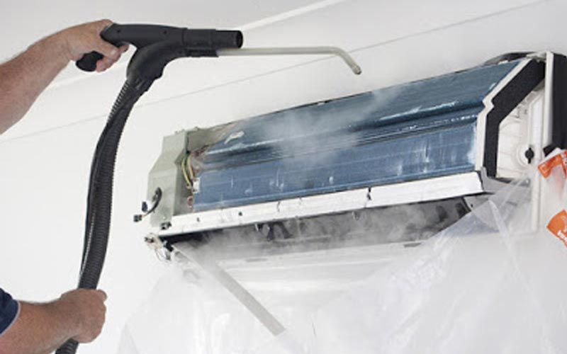 Cleaning AC Split