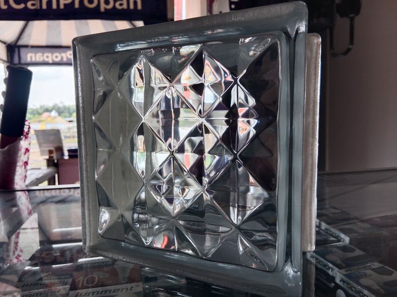 Glass Block Mulia Diamond 8500