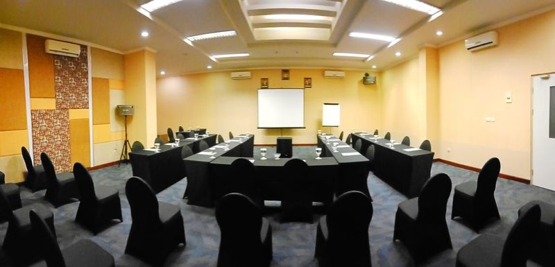 Residential Meeting - Twin Share Room