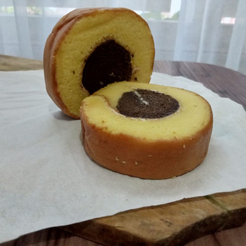 Roll cake, Roti bolu tape keju