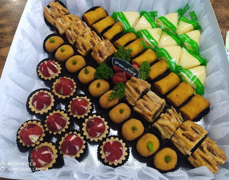 PAKET TRAY