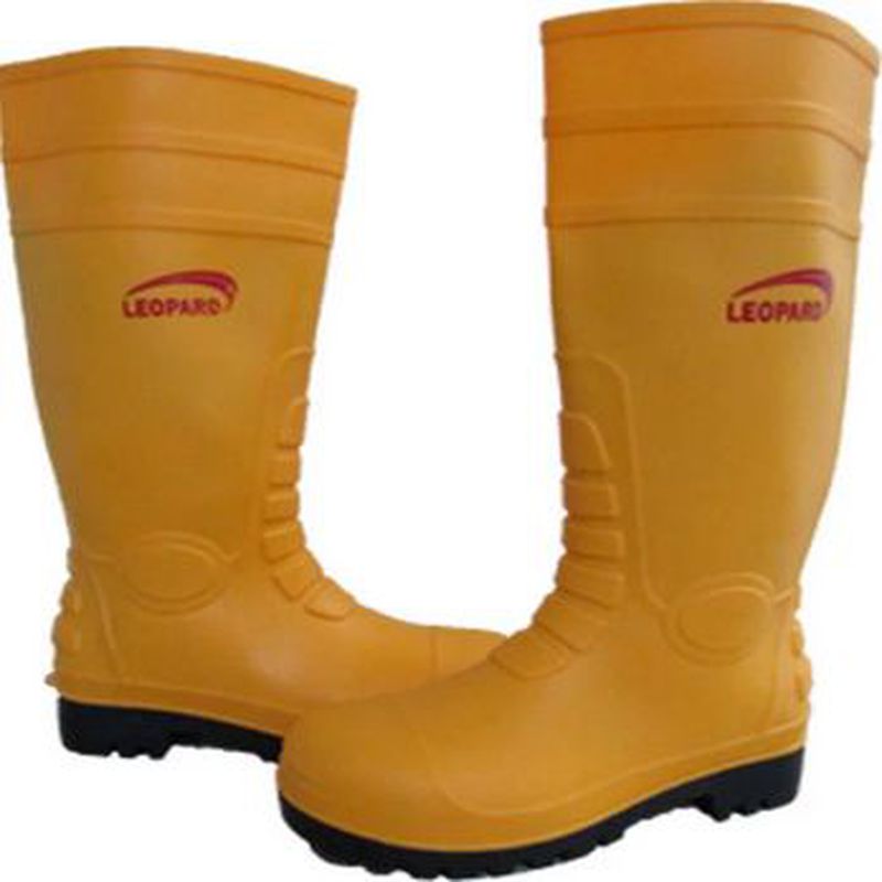 Sepatu Booth