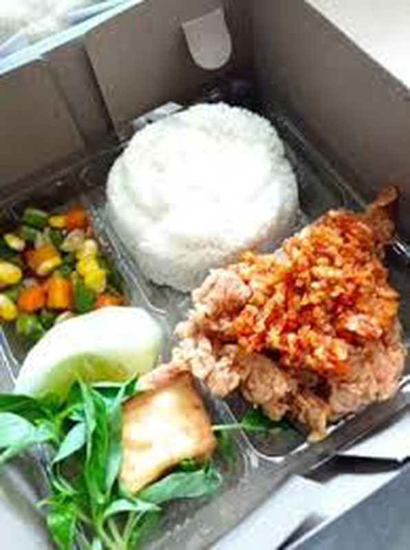 Nasi Box Ayam Geprek