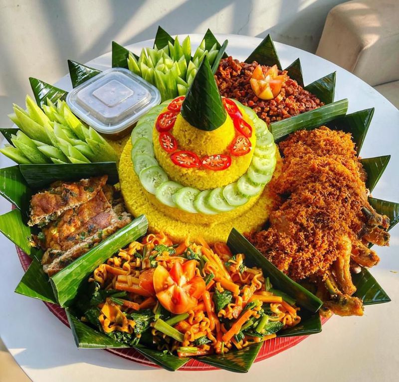 Nasi Tumpeng 20 Porsi