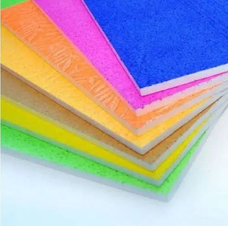 PAPAN GABUS STEROFOAM WARNA 65 X 50