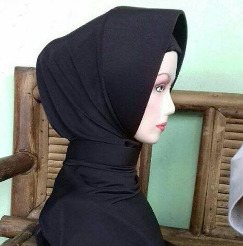 Jilbab Hitam
