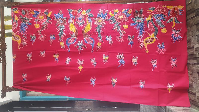 Batik Tulis Motif Burung, Apel dan Eksotis Bunga Batu