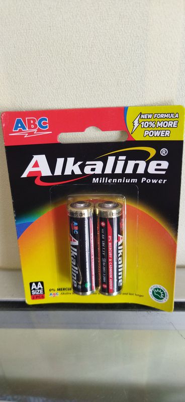 baterai Alkaline