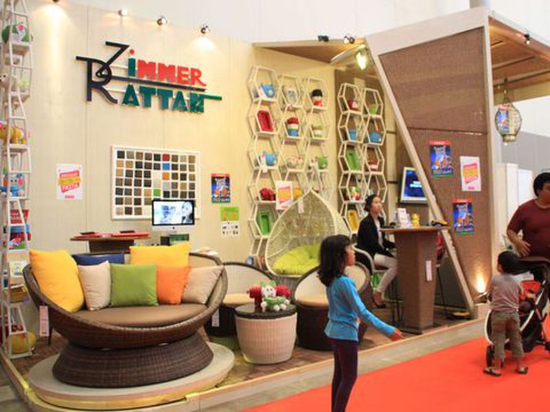 dekorasi stand booth pameran indoor dan outdoor