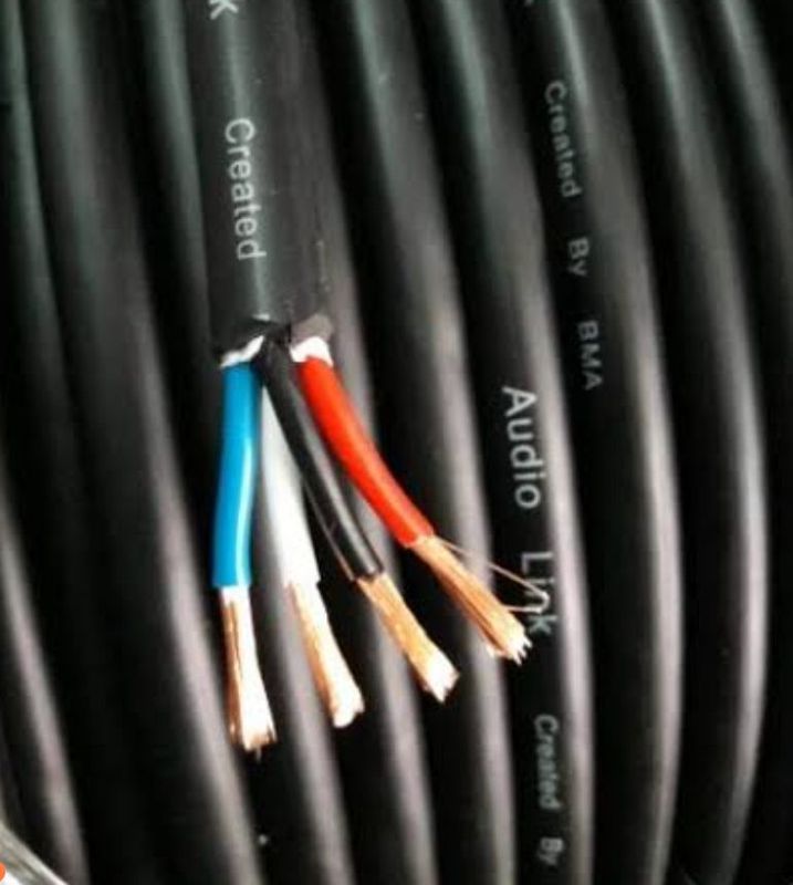 Kabel audio speaker